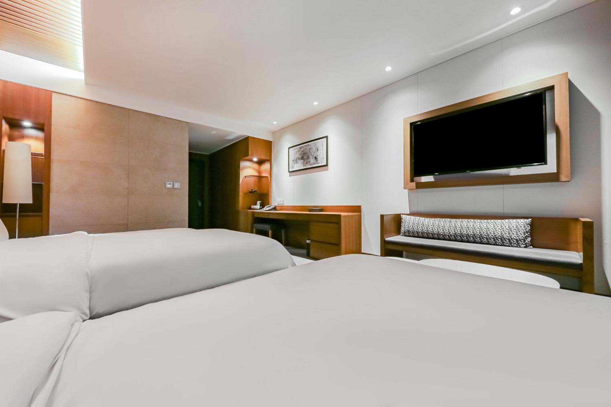 Sejong City Osong Hotel Cheongju Exterior photo