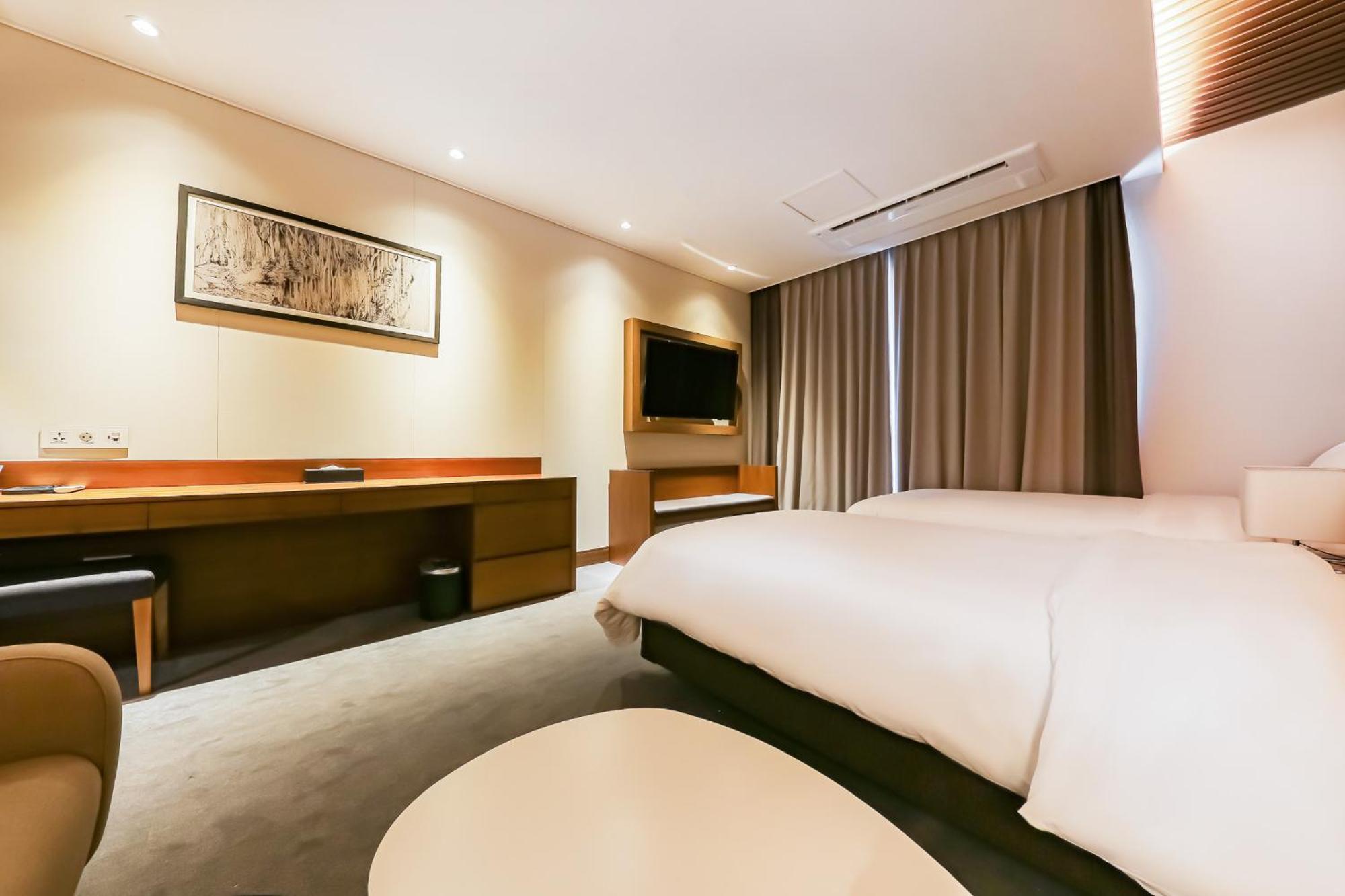 Sejong City Osong Hotel Cheongju Exterior photo